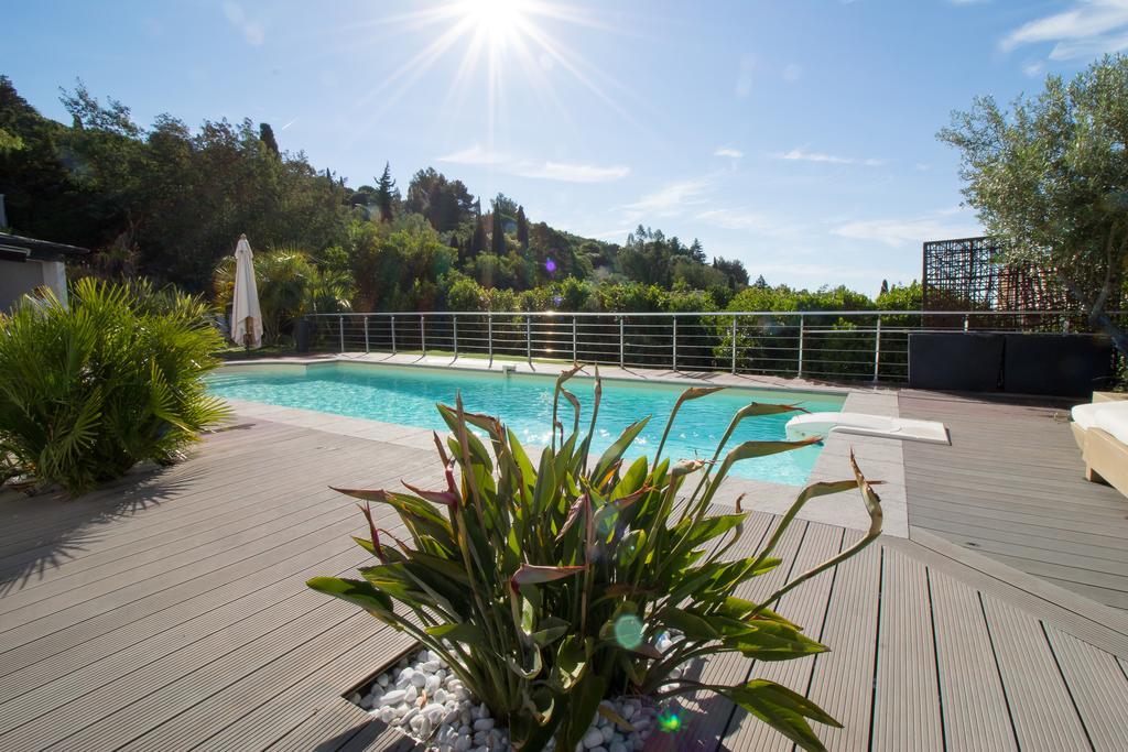 Villa Louancelie B&B Кавалер-сюр-Мер Экстерьер фото